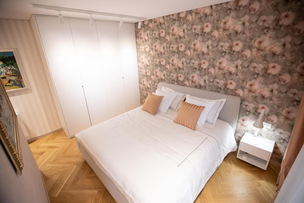 Seven Luxury Suites Τίρανα Εξωτερικό φωτογραφία