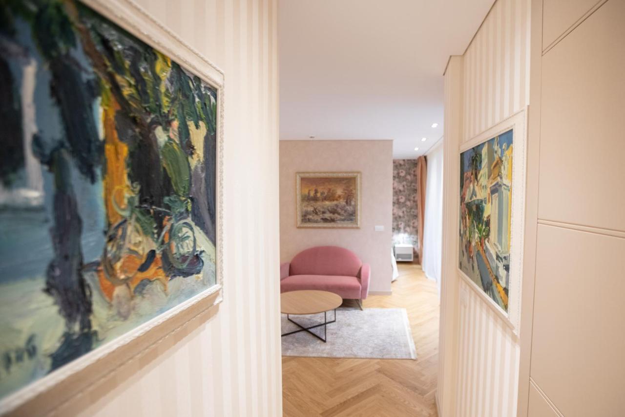 Seven Luxury Suites Τίρανα Εξωτερικό φωτογραφία