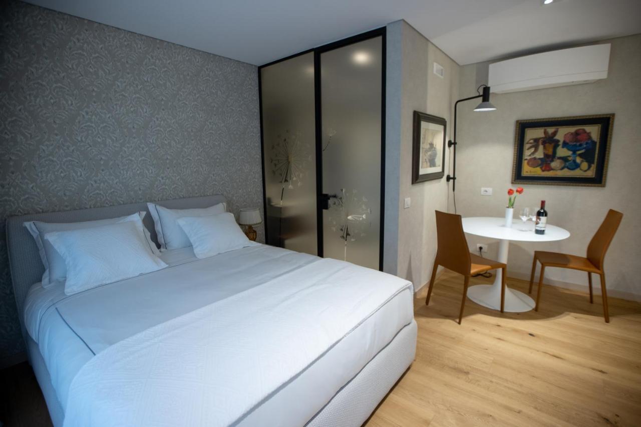 Seven Luxury Suites Τίρανα Εξωτερικό φωτογραφία