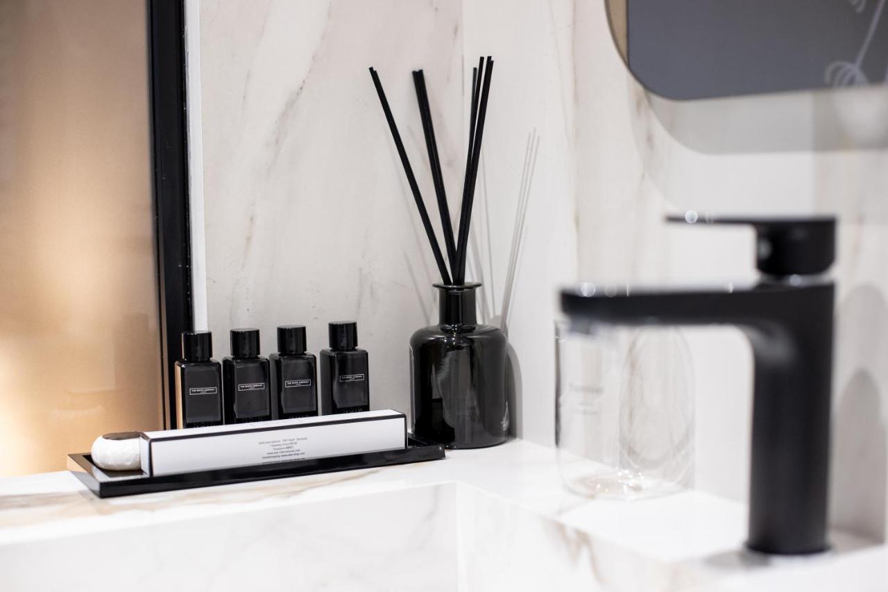 Seven Luxury Suites Τίρανα Εξωτερικό φωτογραφία