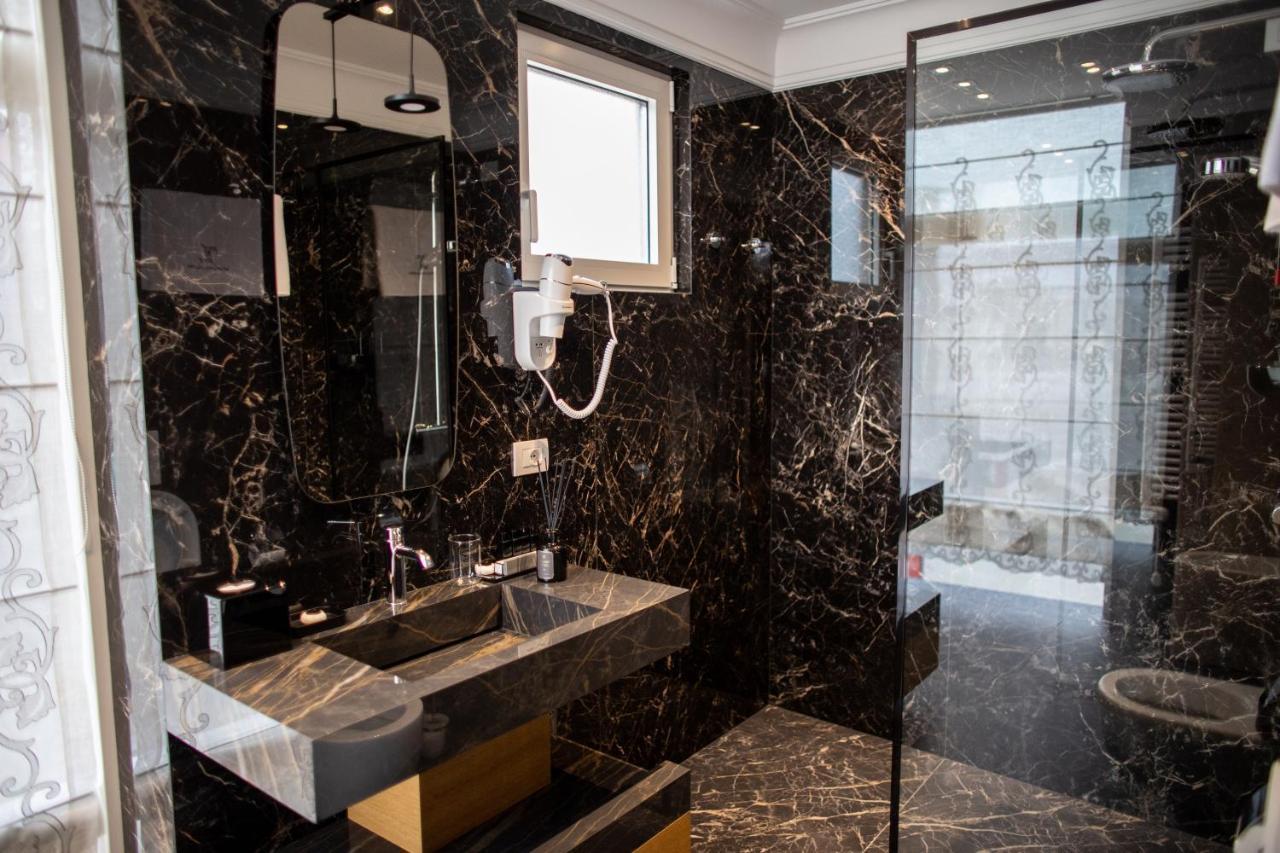Seven Luxury Suites Τίρανα Εξωτερικό φωτογραφία