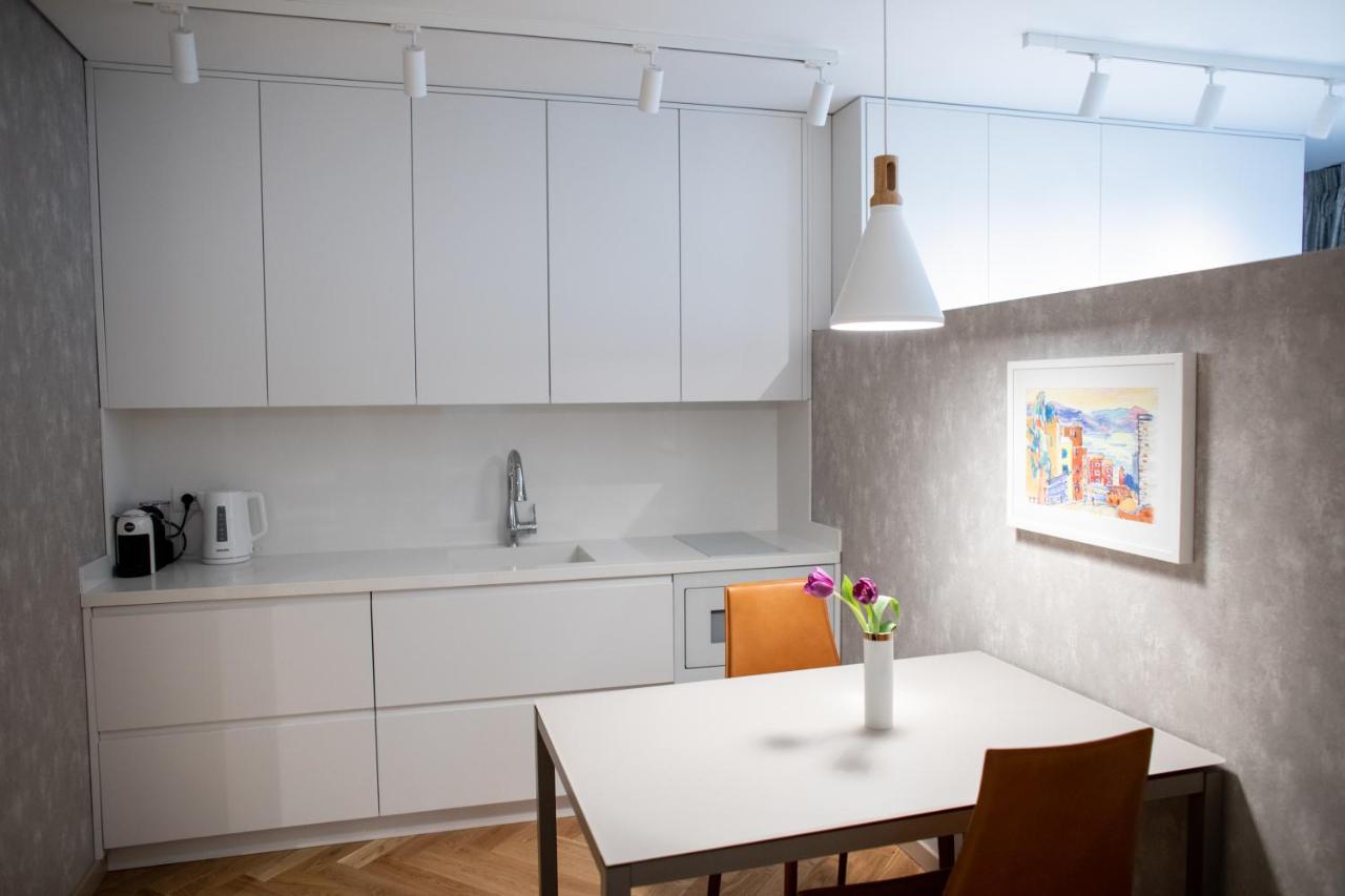 Seven Luxury Suites Τίρανα Εξωτερικό φωτογραφία