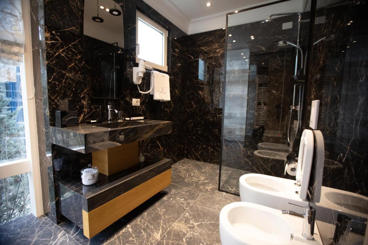 Seven Luxury Suites Τίρανα Εξωτερικό φωτογραφία